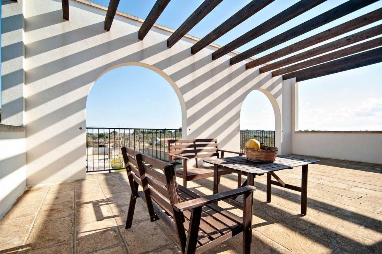 La Dimora Dei Conti Bed & Breakfast Collemeto Exterior photo